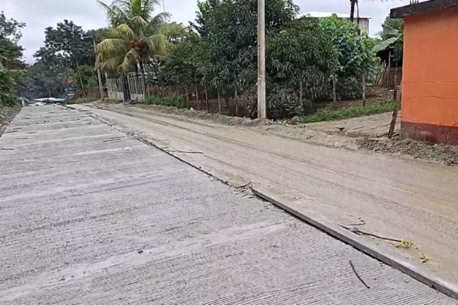 Siguen los trabajos de construcción de la carretera hacia aldea San ...